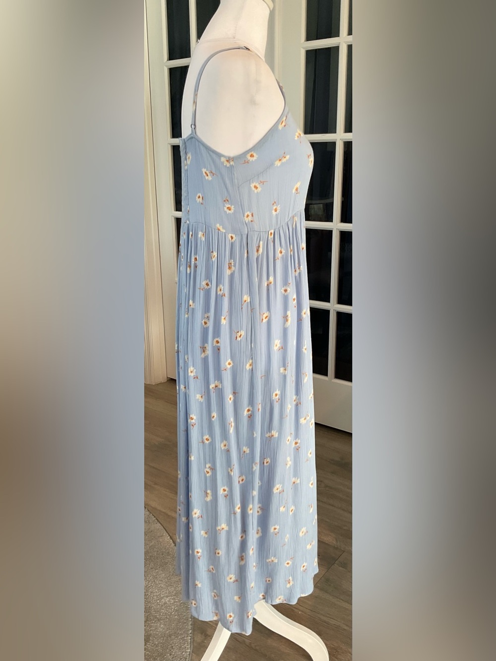 Billabong Blue Daisy Floral Button Front Midi Dress Smocked Back Size M - Picture 6 of 14